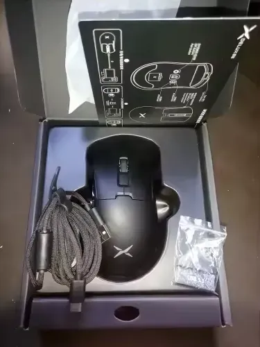 MOUSE GAMER PRETO DELUX M900 PRO SUPER LIGHT NOVO