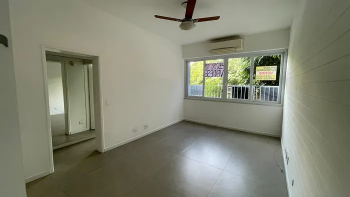 Apartamento no point do leblon