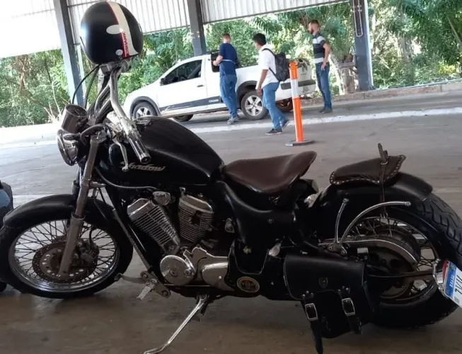 Honda Shadow 600CC Black