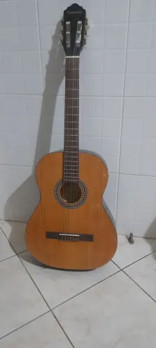 Vende- se Violão usado em bom estado