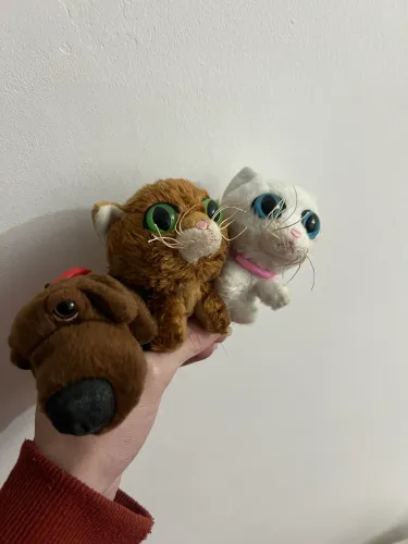 Pelúcias dog e cats mcdonald's