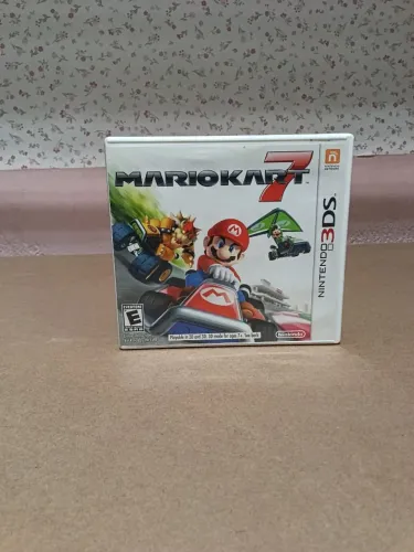 Vendo Mario Kart 7 Nintendo 3DS Semi novo