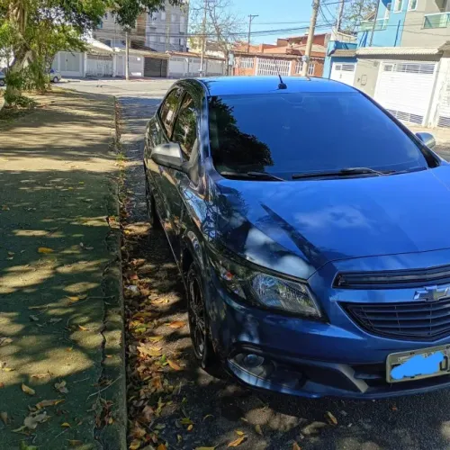 Chevrolet Onix Hatch Selecao 1.0 8V Flex Mec. 4P 2015