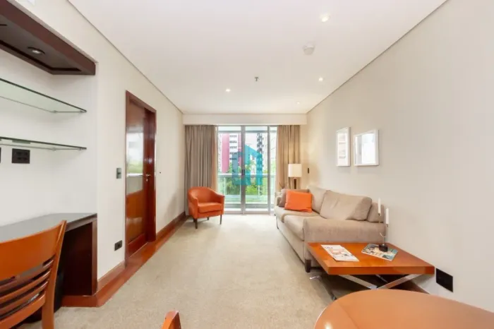 Apartamento reformado com 2 suites a venda no Itaim Bibi