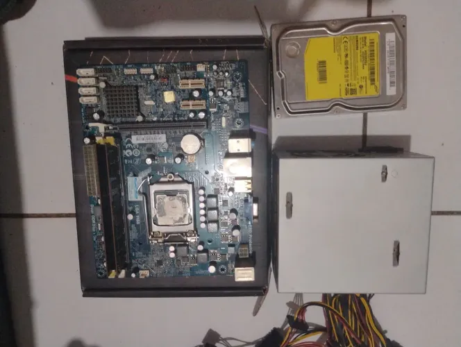 PC Completo Intel Pentium G620 sem cooler + 6GB DDR3 + HD 320GB + fonte de 300W