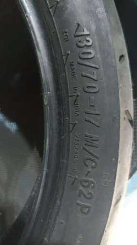 Pneu 130/70/17 traseiro