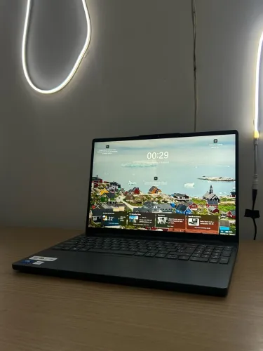 Lenovo Idea Pad Slim 3