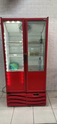 Vendo expositor de bebidas Metalfrio