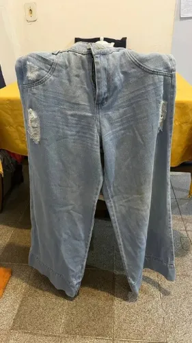 BRECHÓ - Calça jeans azul claro tamanho 40