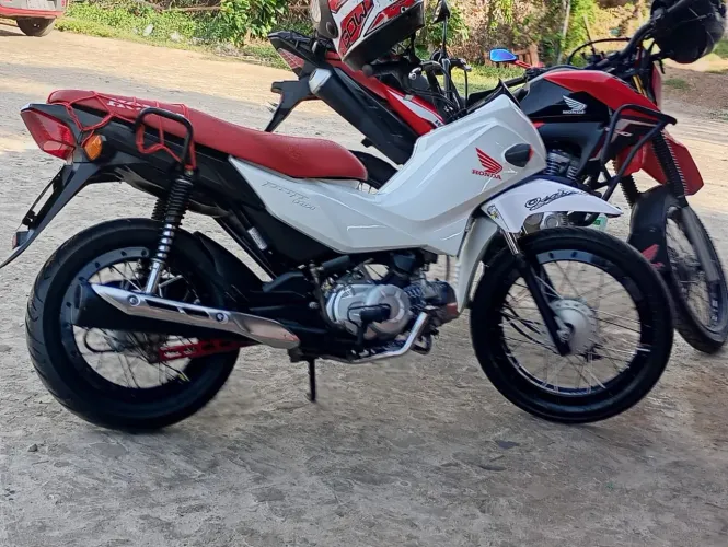 HONDA 110 POP BRANCA SO NO PONTO DE TRANSFERÊNCIA. QUITADA.