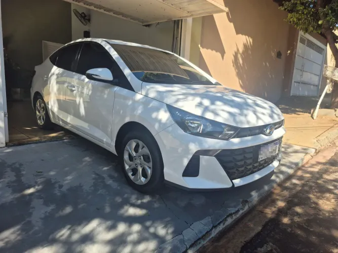 Hyundai HB20S Comfort Plus 1.0 Flex 12V Mec. 2024