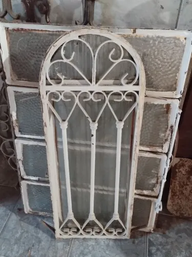 Par de Janelas capelinha antigas