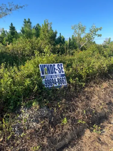 Terreno 200m do mar escriturado 390m² em rua Calçada Financiável Quadra mar