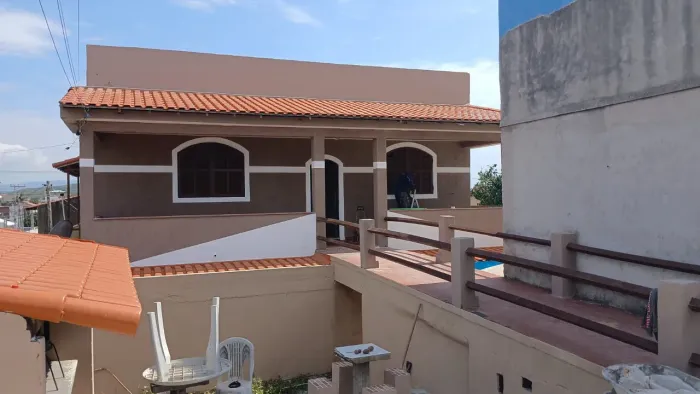 Casa espaçosa enfrente a praia de saquarema