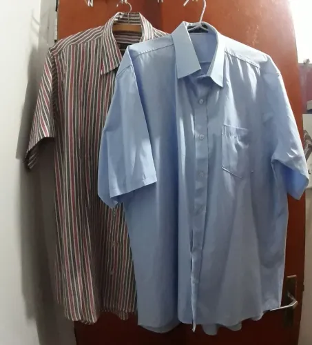 Vendo 2 camisa social seminovas