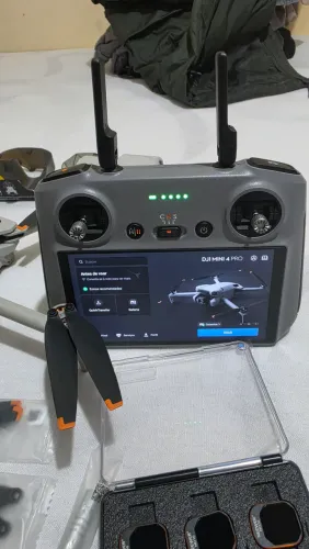 Drone Dji Mini 4 Pro Fly Combo