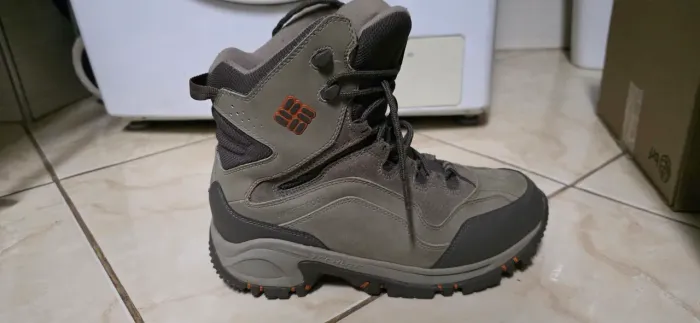 Bota Colúmbia impermeável (trilha pesada) 40/41