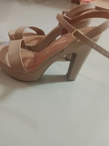 Vendo as 2 são novas nunca usada 