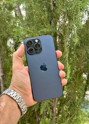iPhone 15 pro 512GB