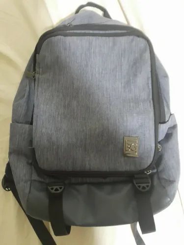 Mochila elegante e impermeável