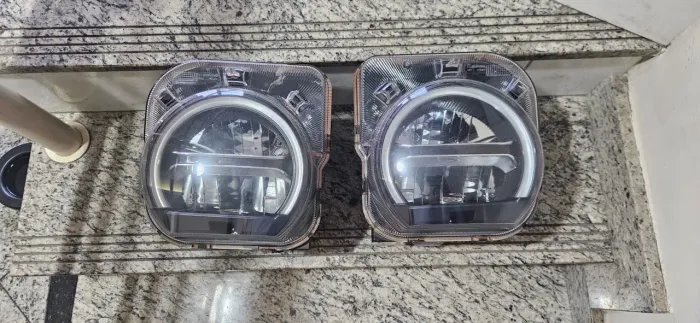 Farol de Led e Lanternas do Jeep Renegade 2022/25 Originais sem detalhes muito novo