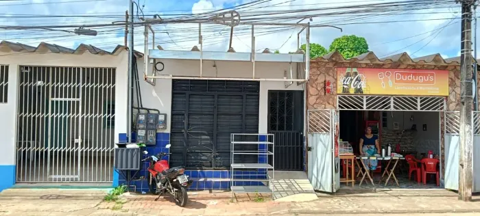 Aluga-se ponto comercial!!