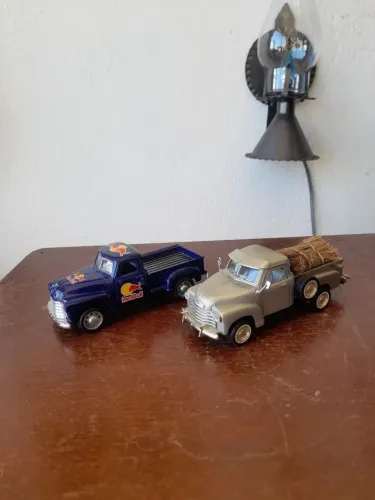 Miniaturas de ferro Pick UP escala 1:38