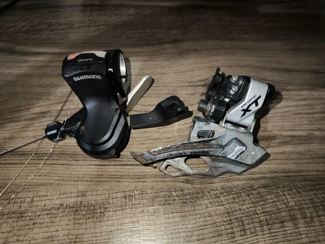 Câmbio Shimano XT 3V dianteiro 