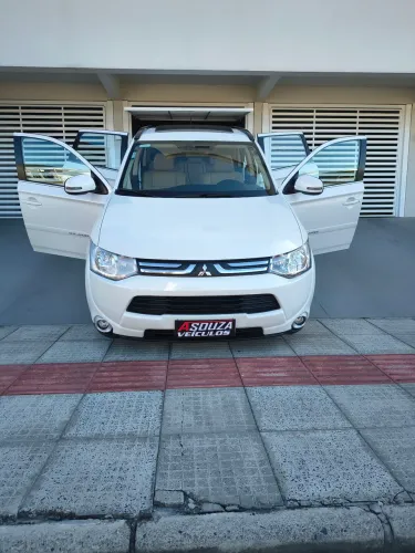Mitsubishi Outlander 3.0/ GT 3.0 V6 Aut. 2015