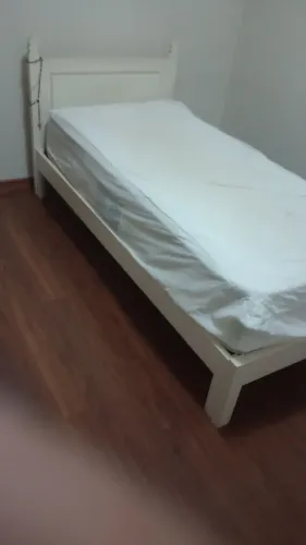 Cama de solteiro madeira maciça