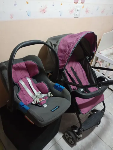 Carrinho de Bebê + bebê conforto. BURIGOTTO!!!