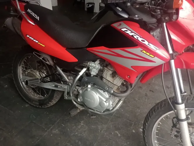 Honda nxr Bros (150) ____ESD