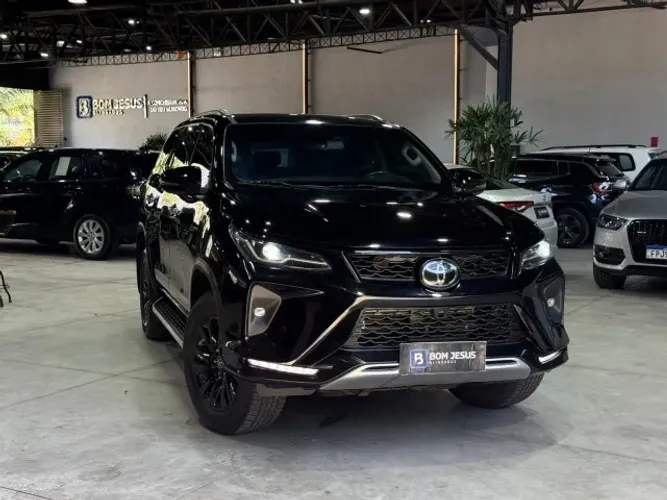 Toyota Hilux SW4 SRX 4X4 2.8 TDI 16V Dies. Aut. 2021