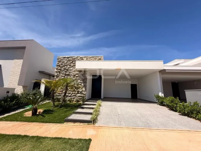 Casa à Venda em Condomínio Fechado no Parque Faber Castell I - São Carlos