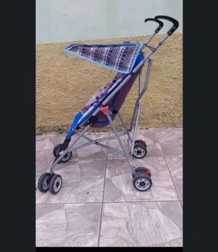 Carrinho de Bebê Voyage.