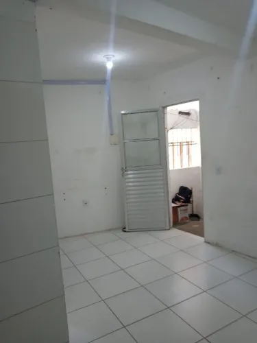 Alugo casa incluso água e energia