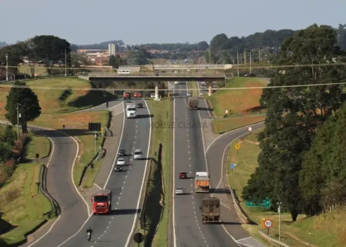 Excelente Laticínio 90 km Itapetininga SP beira rodovia Raposo Tavares