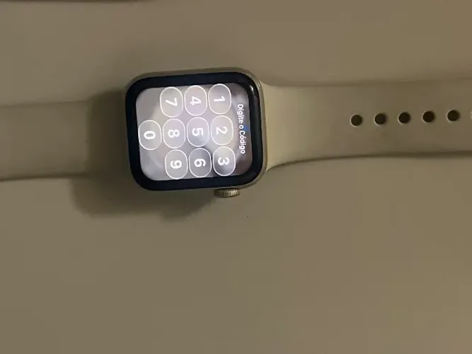 VENDO APPLE WATCH SE 2ª GERAÇÃO - 40 MM  Relógio bem conservado, funcionando perfeitamente