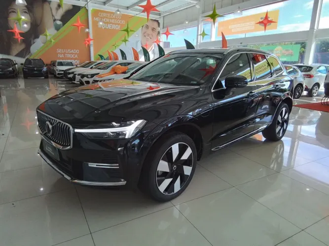 Volvo XC-60 T-8 Ultimate 2.0 AWD (híbrido) 2024