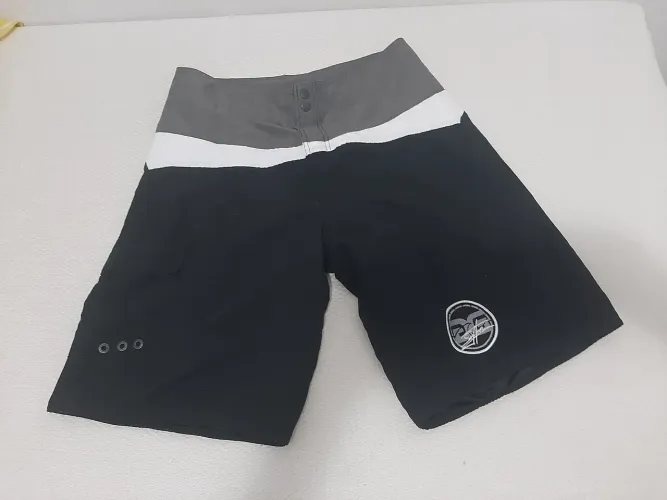 Shorts GAJANG Surf tamanho 44