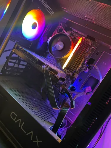 PC Gamer AMD Ryzen 5 5600 6-core
