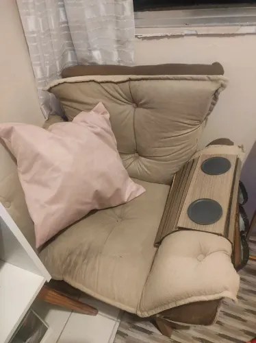 02 poltronas