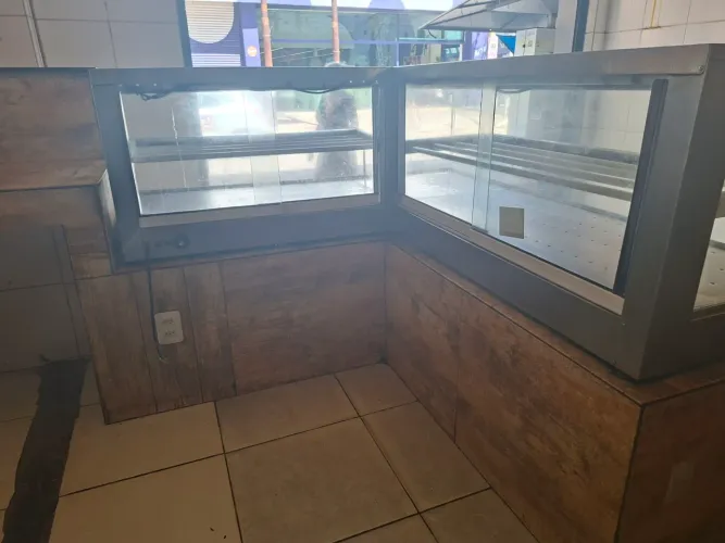Vitrine ou balcao para salgados