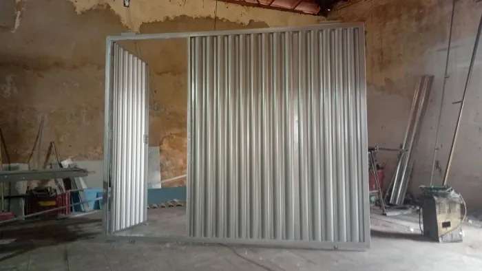 Portão galvanizado pintado 1.400 Tiago Metalúrgico * 