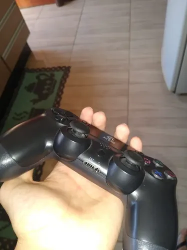 Controle replica de PS4 marca KTS