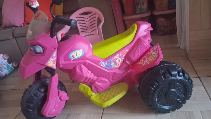 Moto eletrica infantil