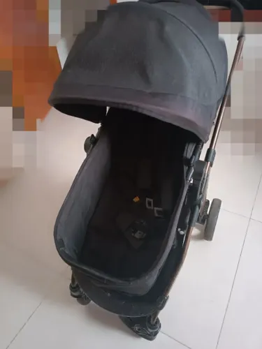 Carrinho Moisés Galzerano e bebe conforto 550,00 completo 