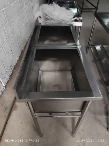 Tanque em aço inox para área de lavagem industrial - 0,90 x 0,60 x 0,90 m 
