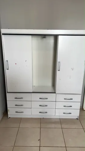Guarda roupa infantil