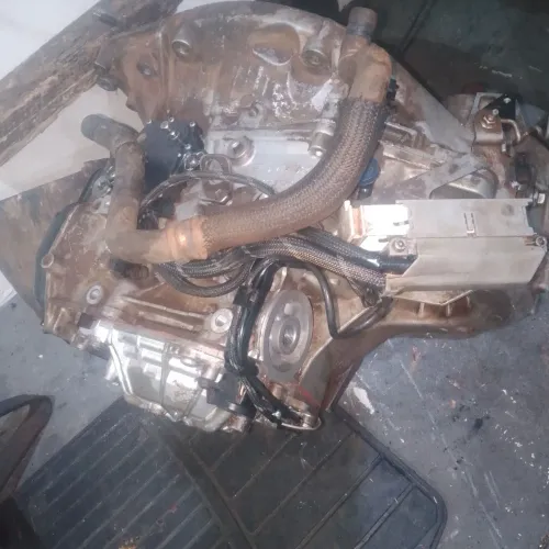 Vende se um câmbio automático Al4 